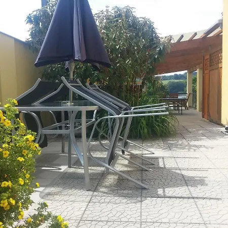 Na Plazi Prizemi *